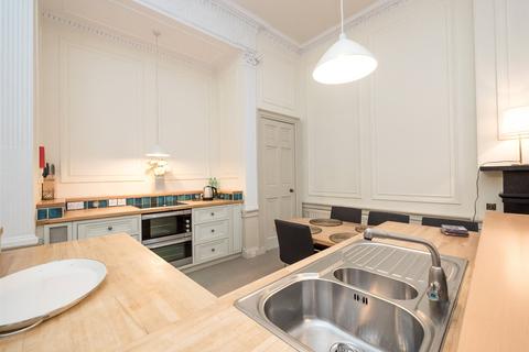 2 bedroom flat to rent, Heriot Row, Edinburgh, EH3