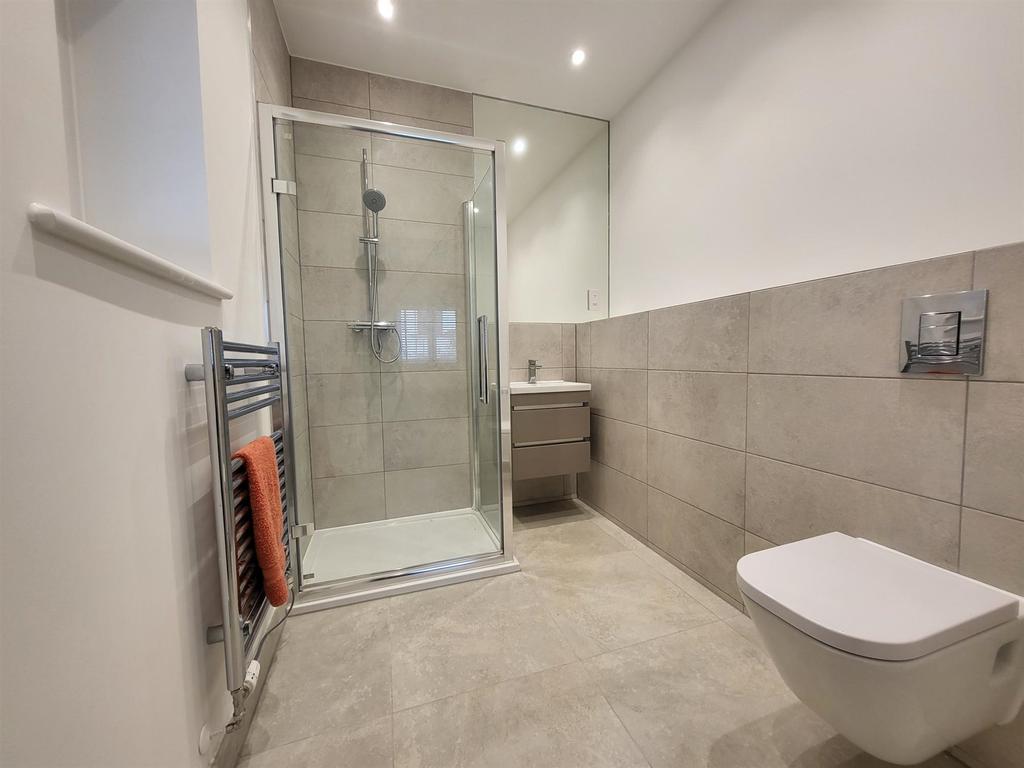 Ensuite Shower