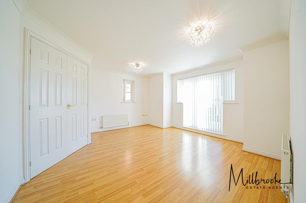 Lentworth Drive, Walkden, Manchester... 2 bed apartment £725 pcm (£