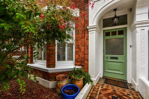 4 bedroom terraced house for sale, Belle Vue Gardens, Brighton, East Sussex, BN2