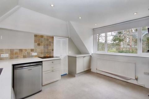 5, Darrington Springfield Road, Camberley, GU15 1AB