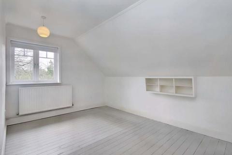 5, Darrington Springfield Road, Camberley, GU15 1AB