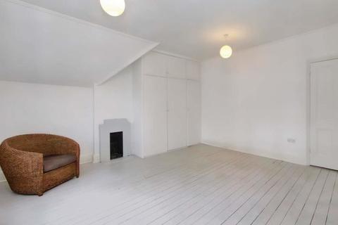 5, Darrington Springfield Road, Camberley, GU15 1AB