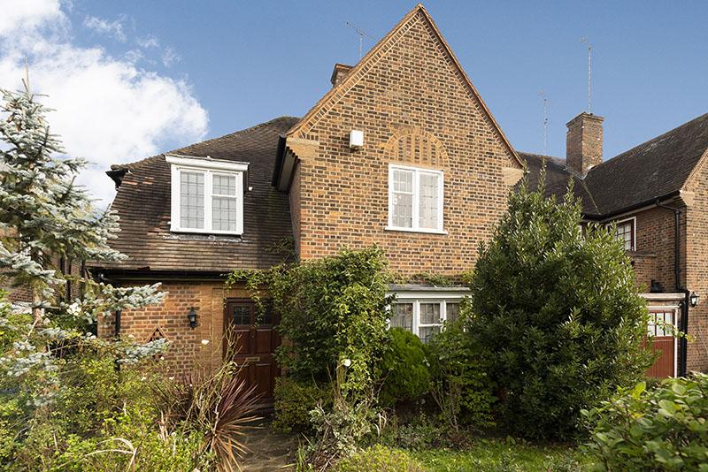 Litchfield Way, Hampstead Garden Suburb, NW11 6 bed semidetached house