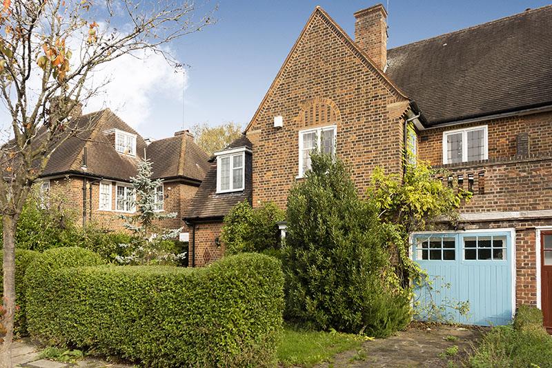 Litchfield Way, Hampstead Garden Suburb, NW11 6 bed semidetached house