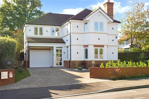4 bedroom detached house for sale - Money Hill Road, Rickmansworth, Hertfordshire, WD3