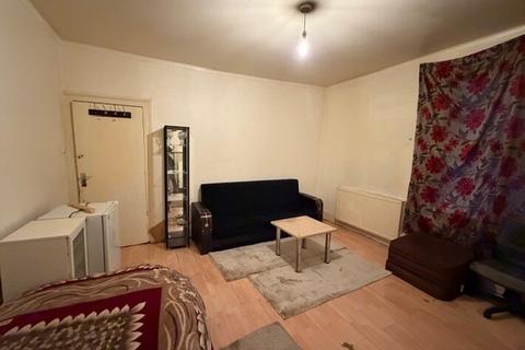 undefined, George Lane, Lewisham, Lewisham