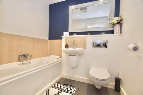 38 Kendal, Purfleet, RM19 1LJ