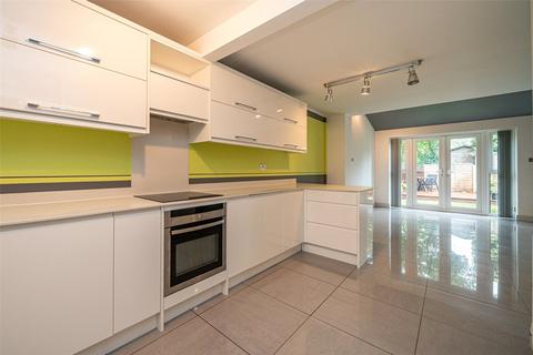 17 Hyde Lane, Park Street, St Albans, AL2 2JL