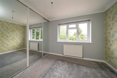 17 Hyde Lane, Park Street, St Albans, AL2 2JL