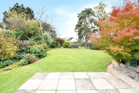15 The Mall, Park Street, St Albans, AL2 2HT
