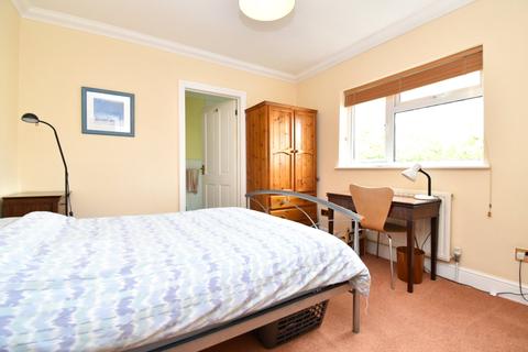 15 The Mall, Park Street, St Albans, AL2 2HT
