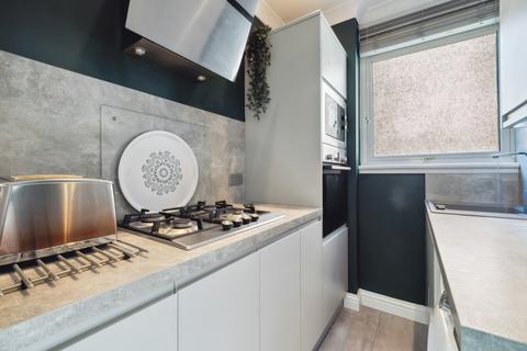 34 Curling Crescent, Glasgow, G44 4QH