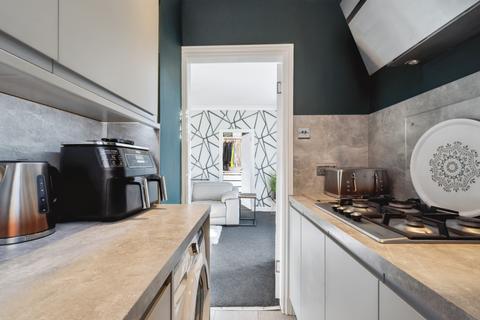 34 Curling Crescent, Glasgow, G44 4QH