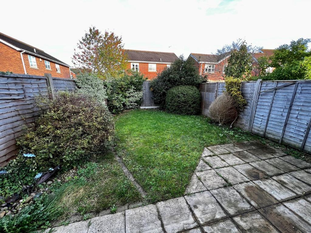 Heron Gardens, Portishead, Bristol, Somerset, BS20 3 bed semidetached