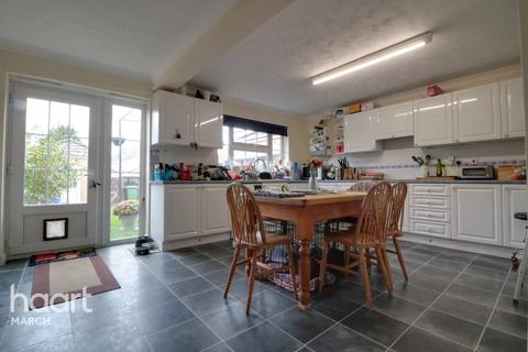 4 bedroom semi-detached house for sale - Huntingdon Road, Chatteris