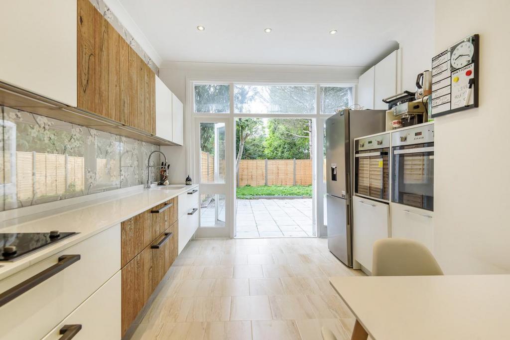 Ellesmere Road, Chiswick 1 bed flat for sale £650,000