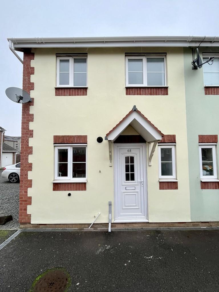 Hatters Court, Bedworth 2 bed end of terrace house £190,000