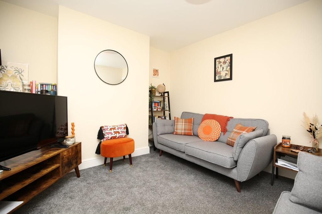Ridge Lane, Nuneaton 2 bed terraced house £169,950