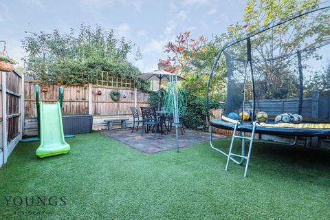 10a Albion Road, Westcliff-on-sea, SS0 7DR