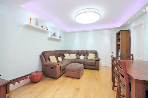 16 Melrose Crescent, Orpington, BR6 9NT