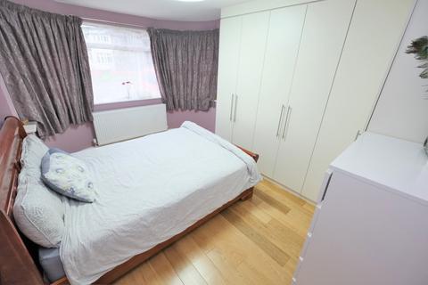 16 Melrose Crescent, Orpington, BR6 9NT