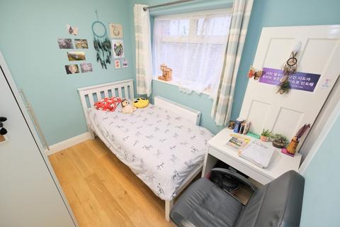 16 Melrose Crescent, Orpington, BR6 9NT