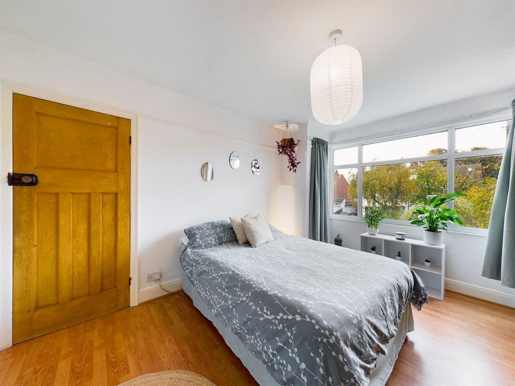 Bedroom 1 (Double)