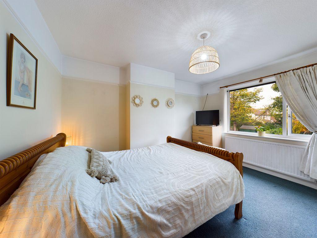 Bedroom 2 (Double)