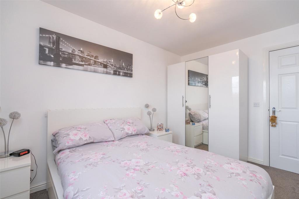 Bedroom 1 Alt
