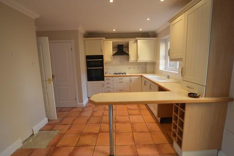 3 bedroom detached house to rent, Corsbie Close, Bury St. Edmunds