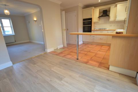 3 bedroom detached house to rent, Corsbie Close, Bury St. Edmunds