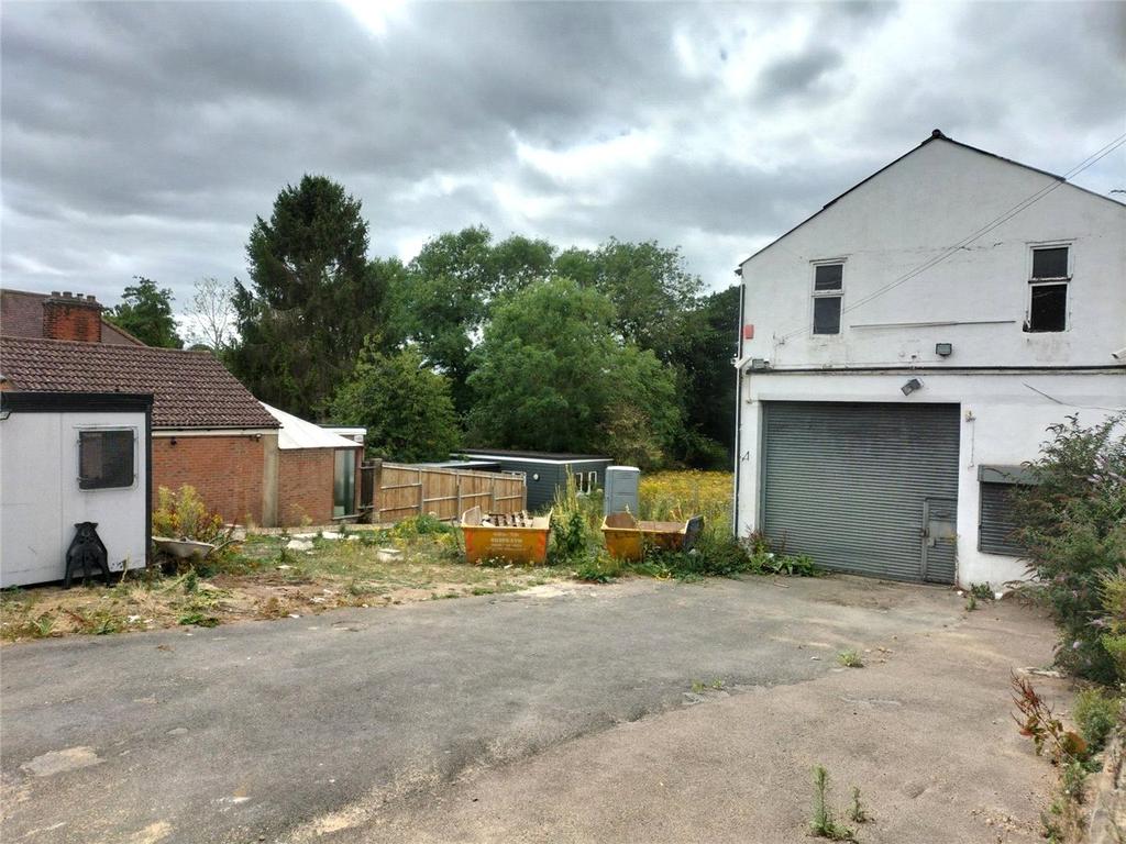 Great North Road, Welwyn Garden City, Hertfordshire Land £495,000