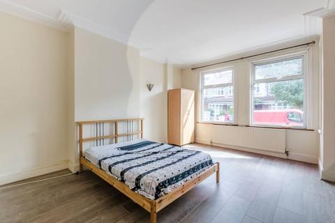 4 bedroom terraced house to rent - Montana Road, Tooting Bec, London, SW17