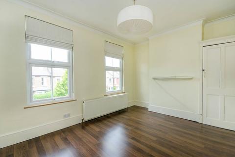 2 bedroom house to rent - Evesham Road, Bounds Green, London, N11