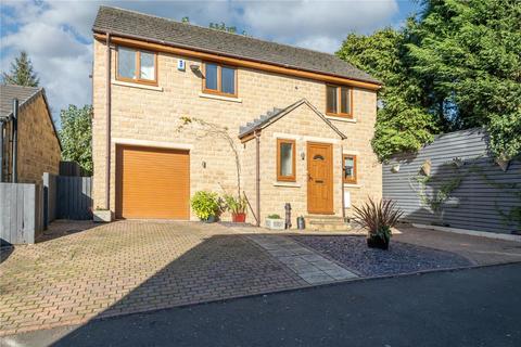 3 bedroom detached house for sale - Knowles Hill Road, Dewsbury, WF13