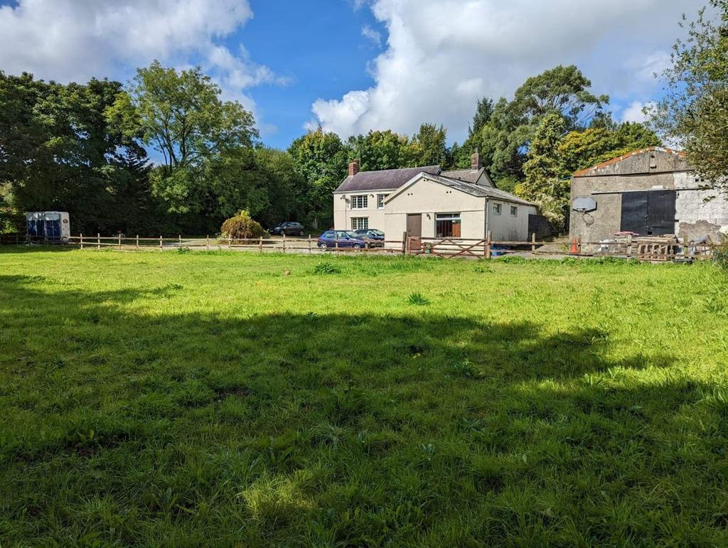 Rhos, Llandysul, SA44 4 bed property with land for sale £559,000
