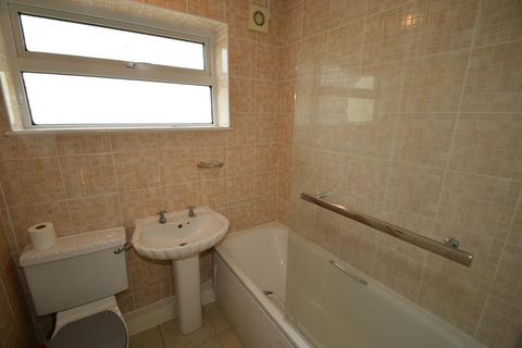 2 bedroom maisonette to rent, Horsham Road, Bexleyheath, DA6