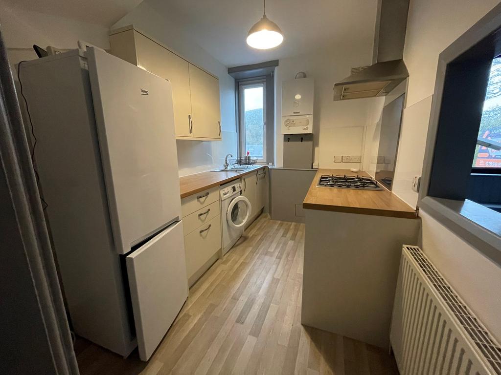 Woodside Place, Galashiels, TD1 3 bed £625 pcm (£144 pw)