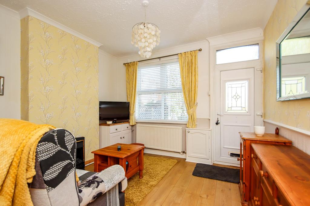 Brighton Grove, Flixton, Manchester, M41 3 bed end of terrace house for
