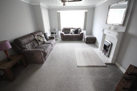 8 Brampton Close, Wellingborough, NN8 5XG