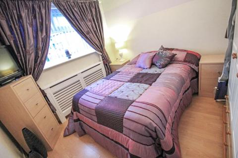 3 bedroom semi-detached house to rent - Smethurst Hall Road, Bury
