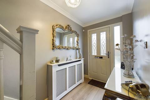 71 Purfleet Road, Aveley, South Ockendon, RM15 4DS