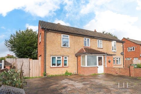 9 Valley Side, London, E4 7SR