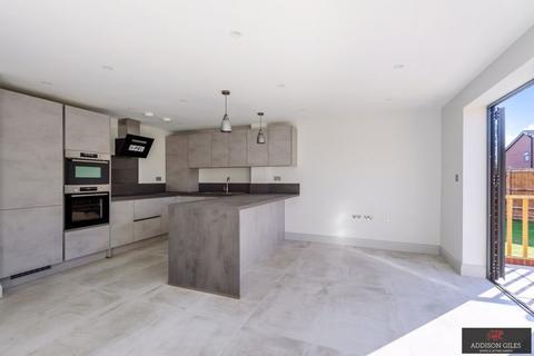 4 bedroom semi-detached house to rent, Princes Close, Eton Wick, SL4