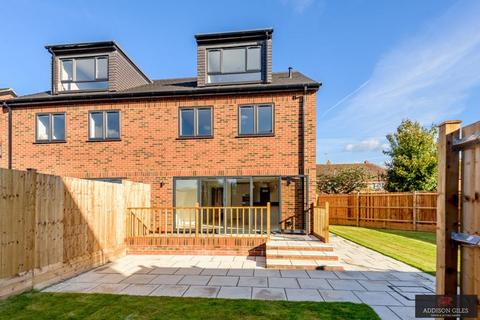 4 bedroom semi-detached house to rent, Princes Close, Eton Wick, SL4