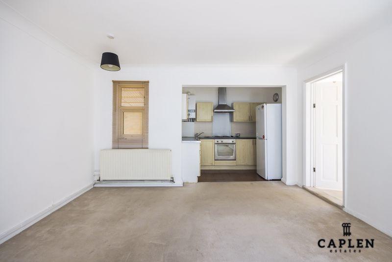 Loughton Way, Buckhurst Hill 2 bed semidetached house £499,995