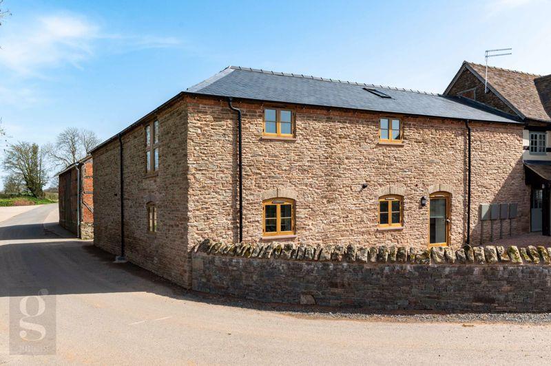 Edwyn Ralph, Bromyard, HR7 4LU 3 bed barn conversion to rent £1,295