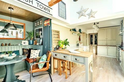 4 bedroom terraced house for sale - Park Road, Westoning, MK45