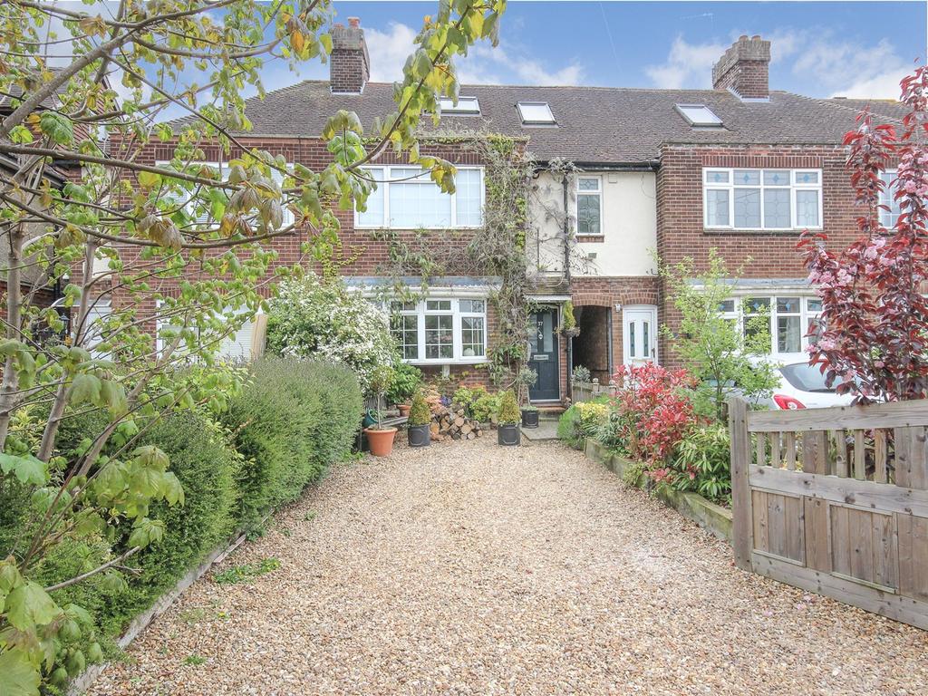 Park Road, Westoning, MK45 4 bed terraced house for sale £400,000